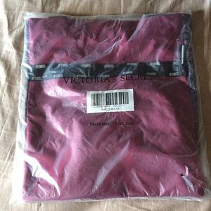 NWT VS Pink maroon tote with matching pouch